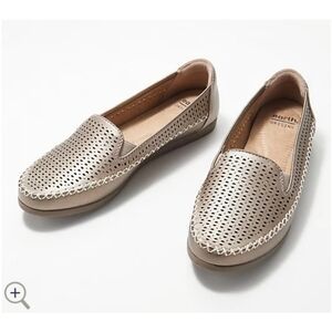 Earth Origins Lark Lizzy Slip-On